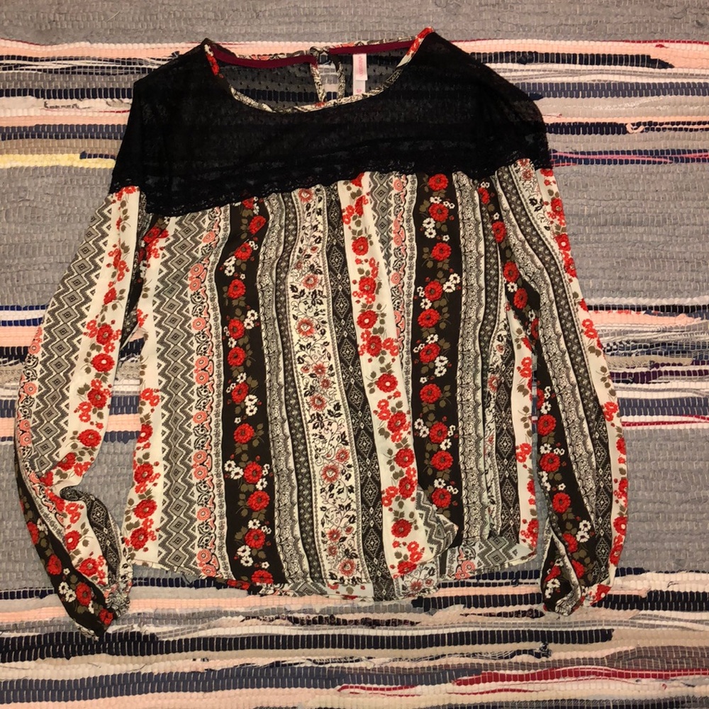 Women’s Blouse